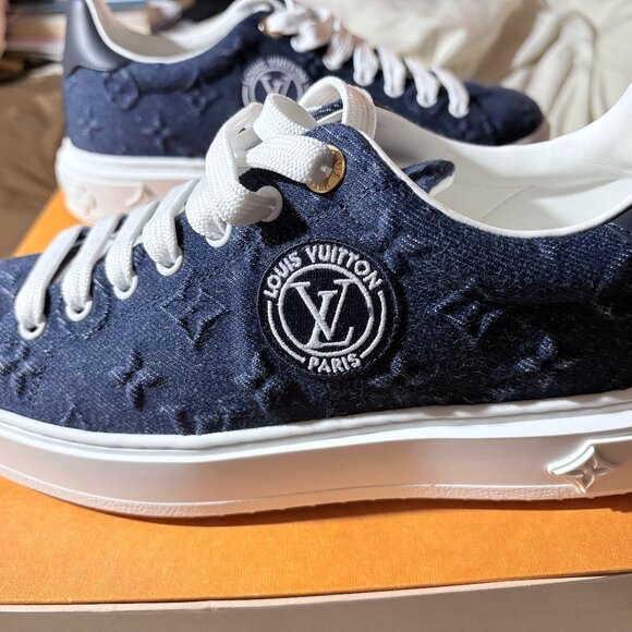 Authentic LV Time Out Sneaker - Picture 1 of 3